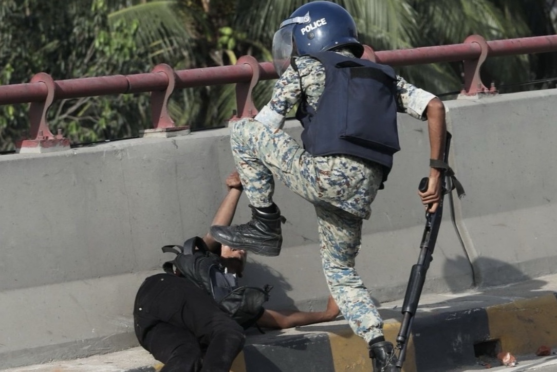 Police stomping protesters